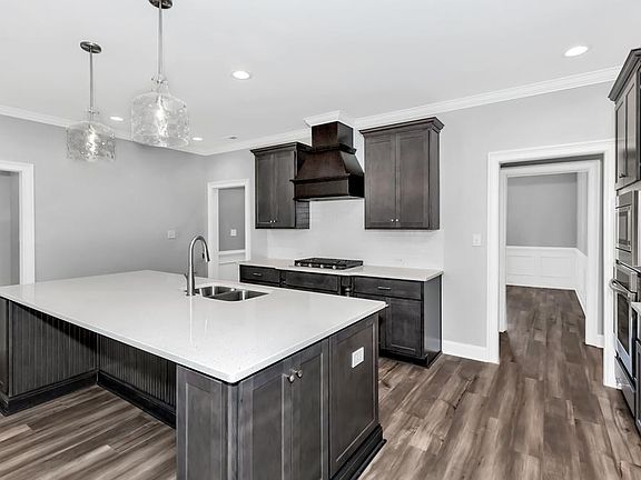 4th image of 323 Anna Dora Way