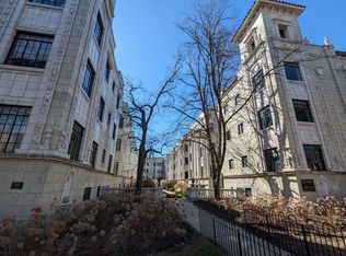 7340 N Ridge Blvd APT 3B, Chicago, IL 60645