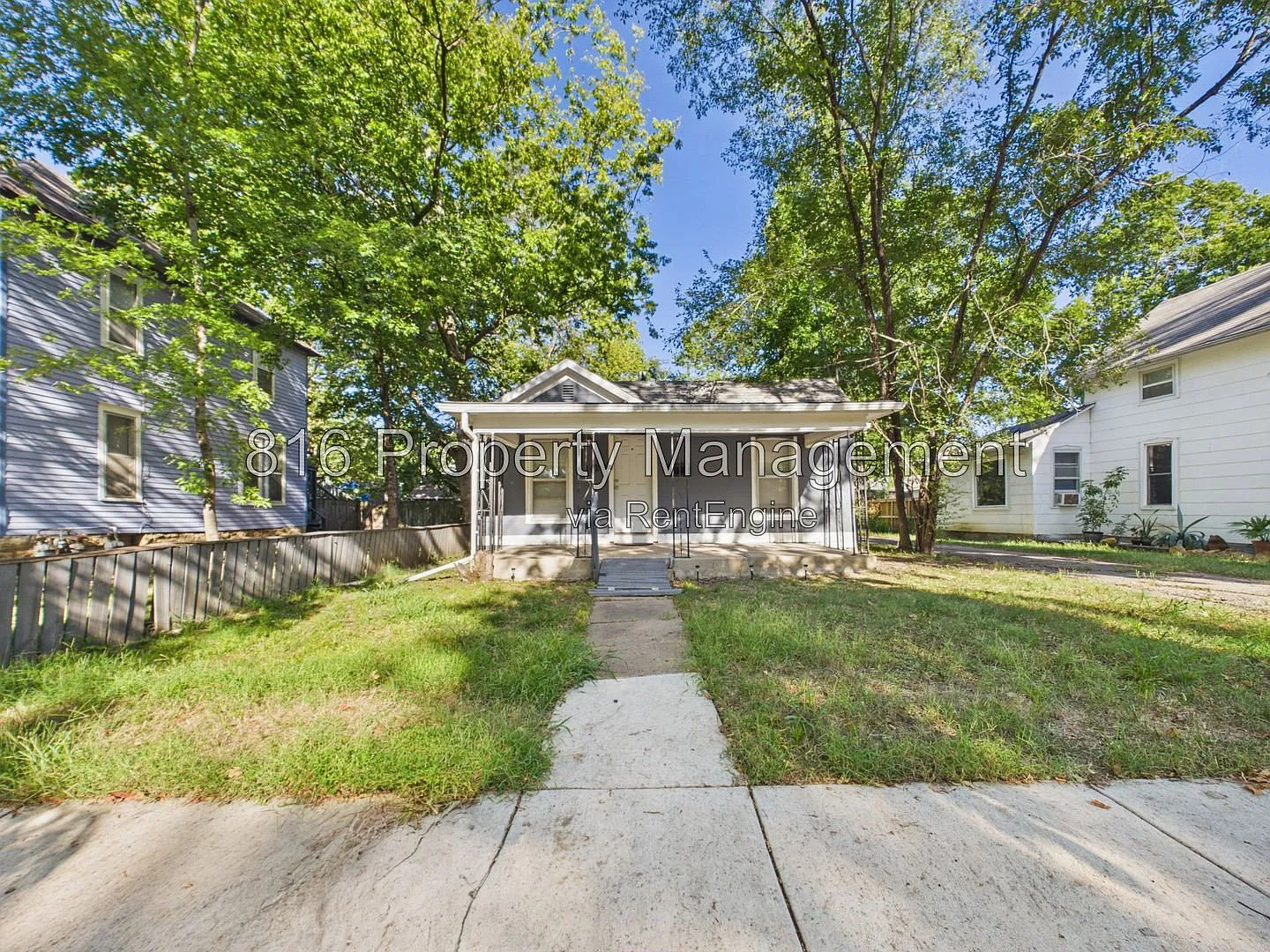 2 bed, 1.0 bath, 782 sqft, $1,295 — Photo 1