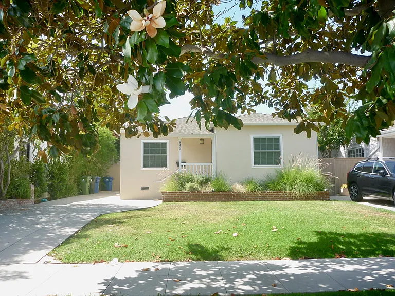 845 Flower Ave — Photo 61
