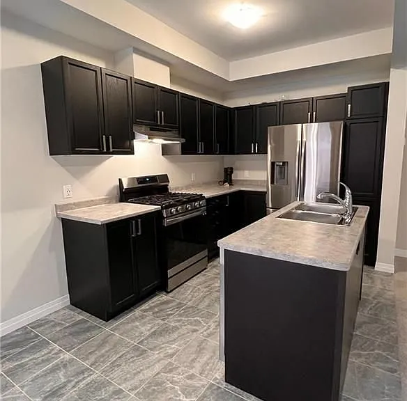 520 Grey St #7 — Photo 12