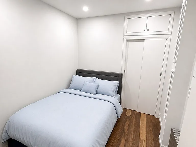 236 W 16th St #1D — Photo 7