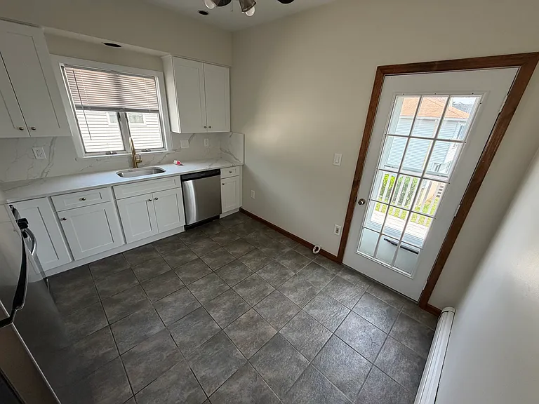 383 Main Ave #2 — Photo 3
