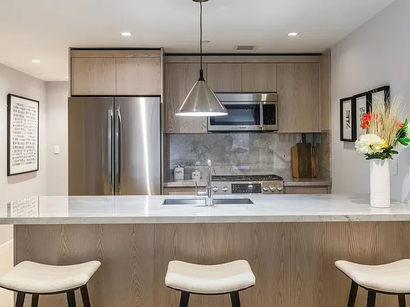 567 Ocean Ave #Townhouse 02, Brooklyn, NY 11226