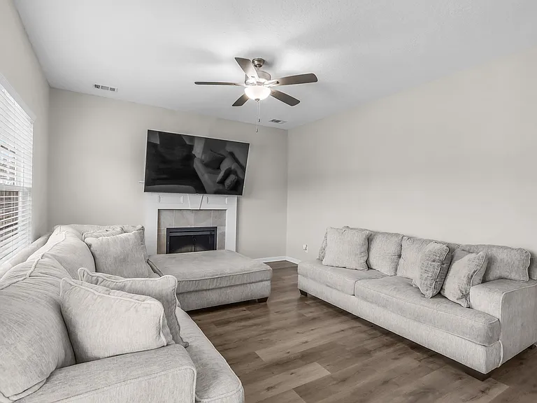 479 Brightleaf Cir — Photo 16