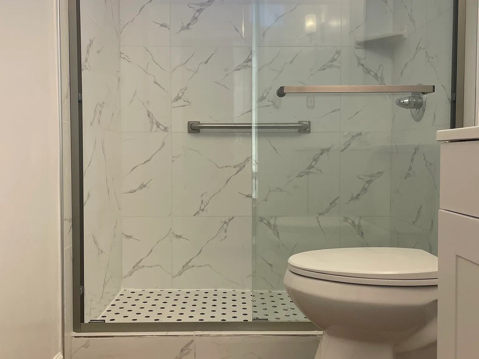 2 bed, 900 sqft, $2,500 — Photo 3