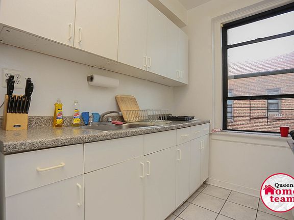 5th image of 6264 Saunders St APT M4