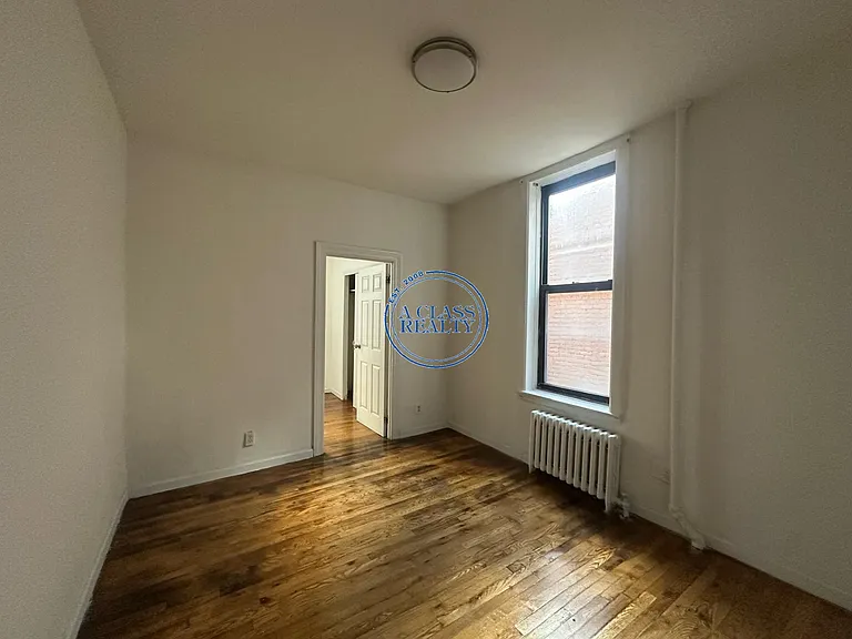 14-55 Broadway #1R — Photo 4