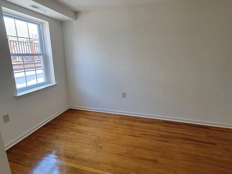 515 S 9th St #3B — Photo 7