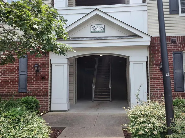 42435 Hollyhock Ter Unit 304, Brambleton, VA 20148