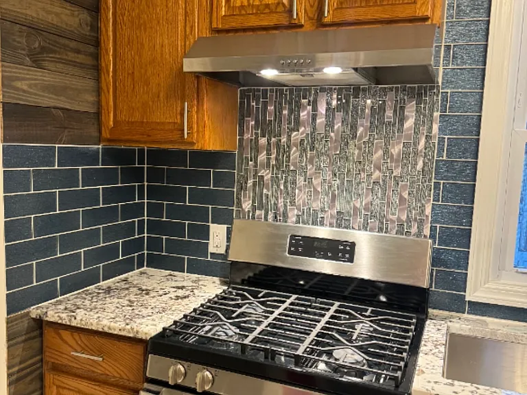 437 Elm Ave #1/2 — Photo 3