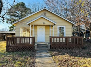 303 N Main Ave, Lincoln, AR 72744