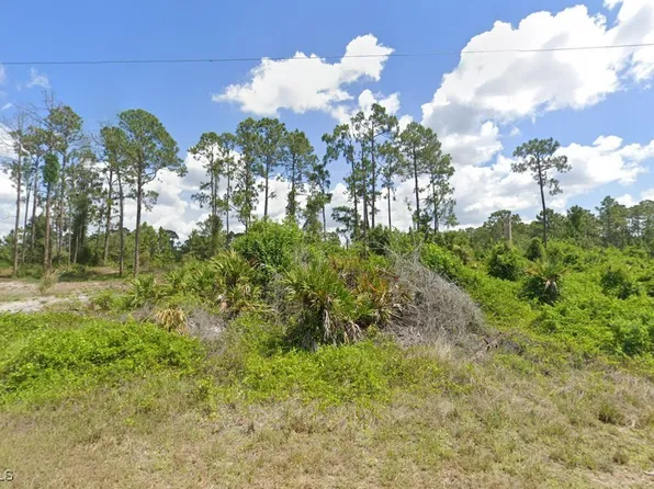 755 Pinecastle Dr, Lehigh Acres, FL 33974