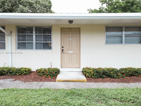 2236 Taylor St APT 9, Hollywood, FL 33020