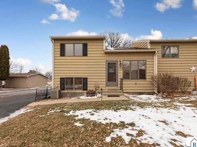 1700 Pleasant View Dr APT 103, North Mankato, MN, 56003