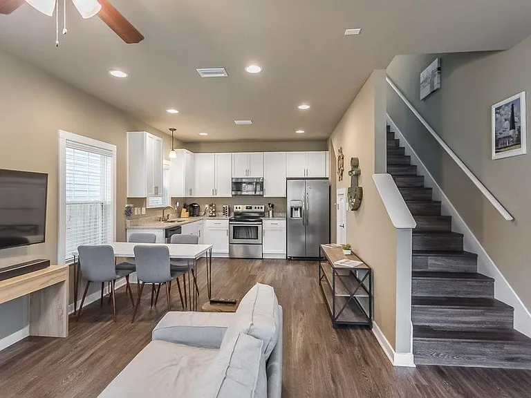115 S Donelson St — Photo 19