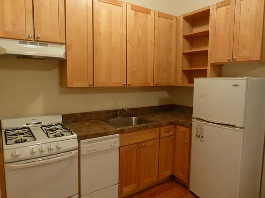 Rented by Safeguard Realty Management | media 17