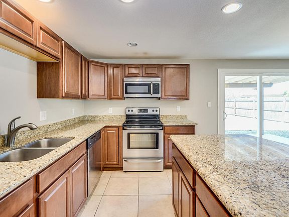 4th image of 3826 E Sweetwater Ave