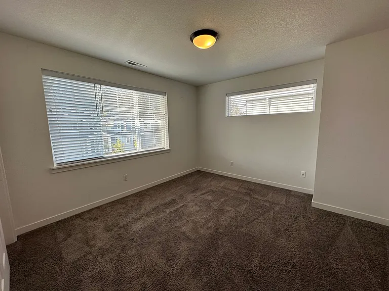 968 213th Ave — Photo 13