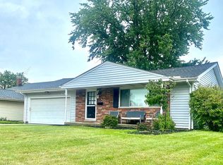 25061 Randall Dr, North Olmsted, OH 44070