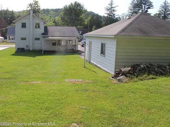 5th image of 974 Lakeland Dr