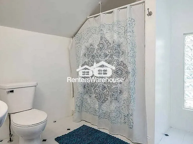 2805 Kingman Blvd — Photo 12