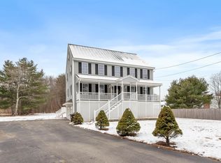 2 Ccc Rd, Salisbury, MA 01952