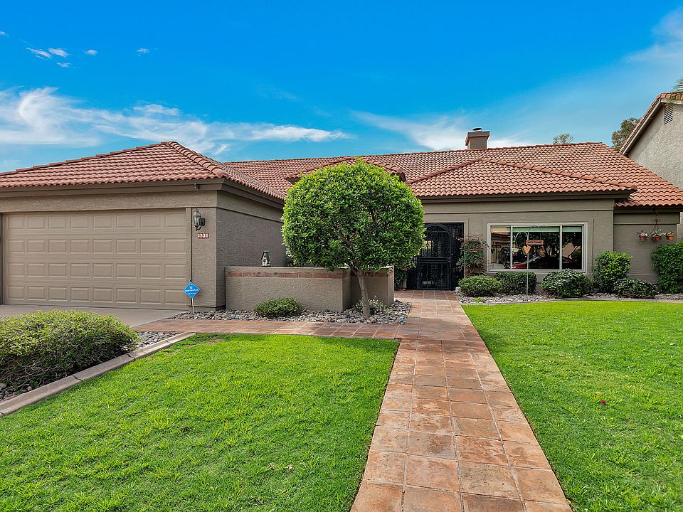 1st image of 3831 E Goldfinch Gate Ln