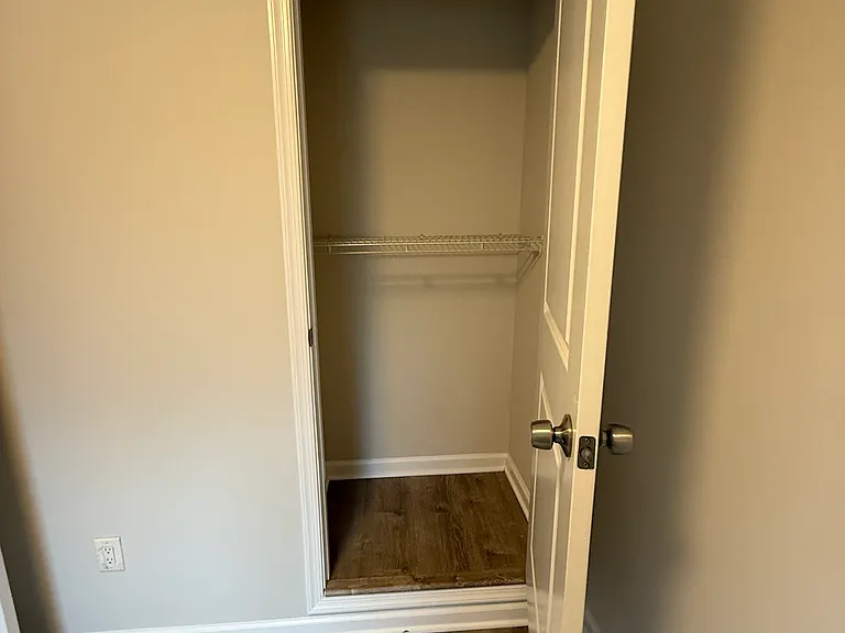 1921 Rosedale St NE #3 — Photo 9