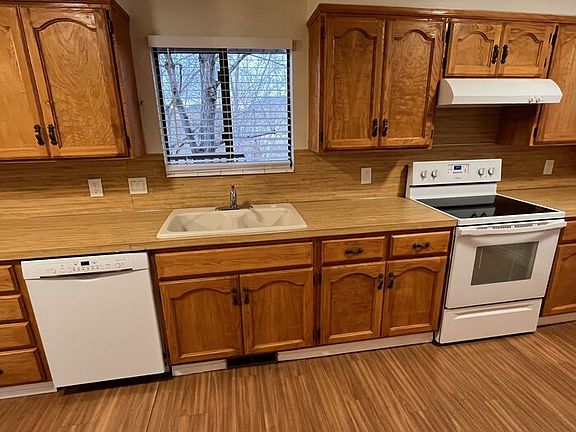 3rd image of 3862 W Bingham Creek Dr