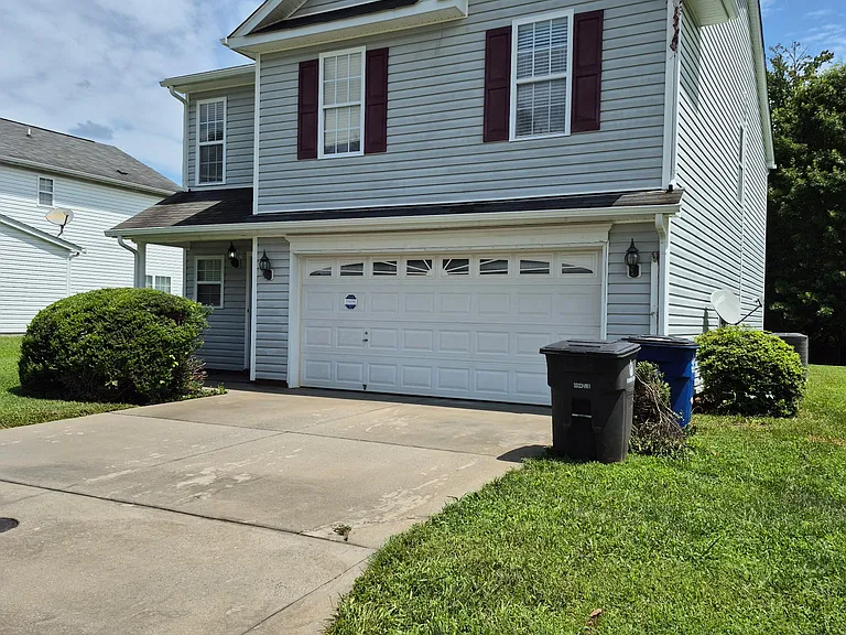 157 Dunbarton Ct — Photo 1