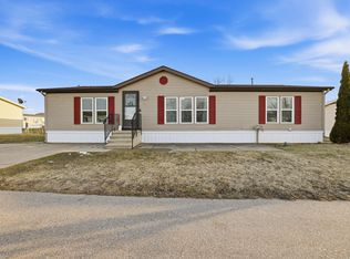 8592 Gleaner Ct, Zeeland, MI