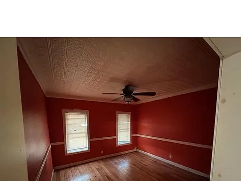 204 Seneca St #1 — Photo 5