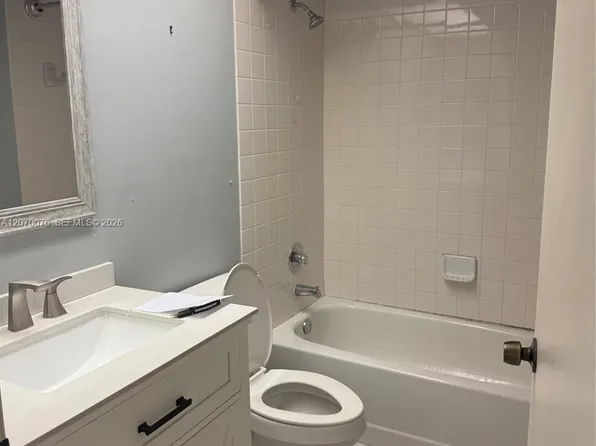 2255 SE 27th Dr #102, Homestead, FL 33035