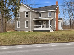 1241 County Road 8, Farmington, NY 14425