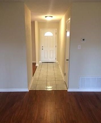 5th image of 3840 Chadwood Dr