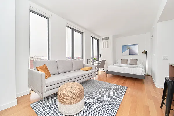 Rented by Living New York | media 21