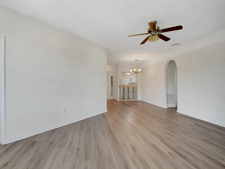 2231 Vista Cove Rd — Photo 15