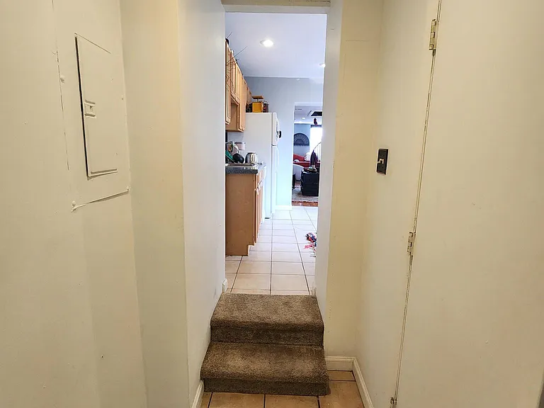 8 W Randall St #2 — Photo 15