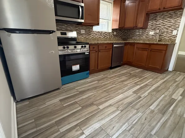 1811 N Linder Ave #1, Chicago, IL 60639