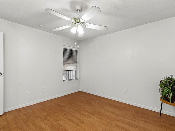 5th image of 2021 Spenwick Dr APT 621