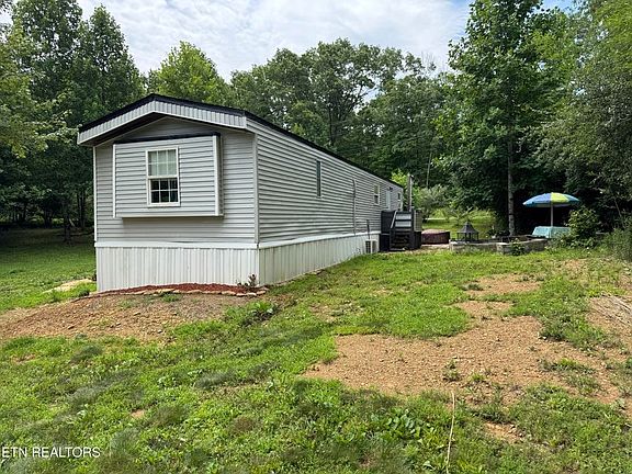 2nd image of 420 Oneida Ln