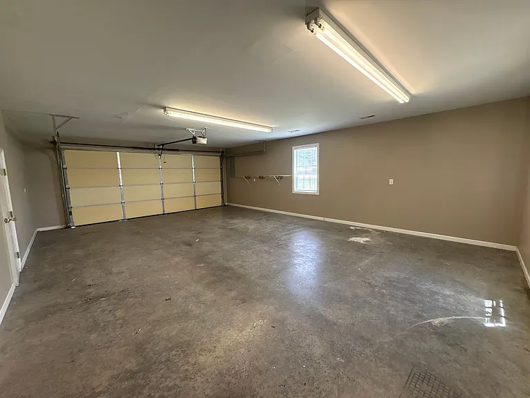 1200 S Spring St — Photo 18