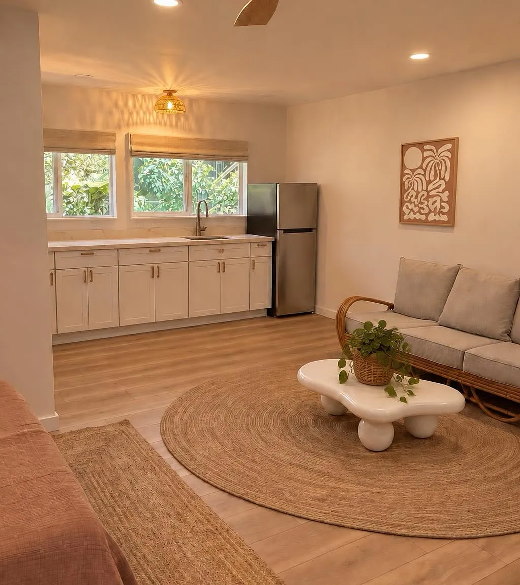 Studio, 400 sqft, $3,200 — Photo 2