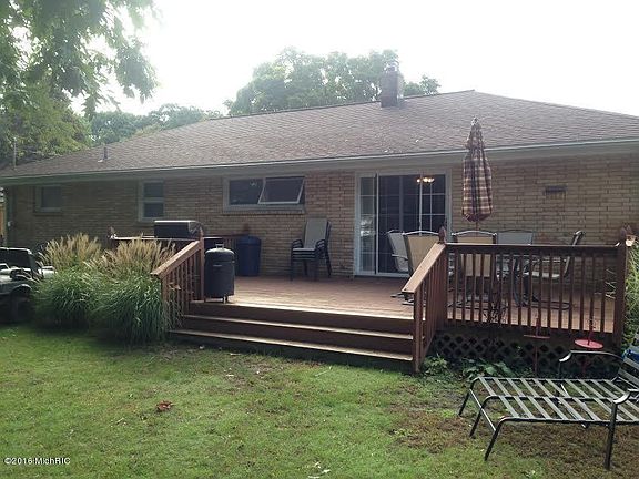 5th image of 167 W 35th St