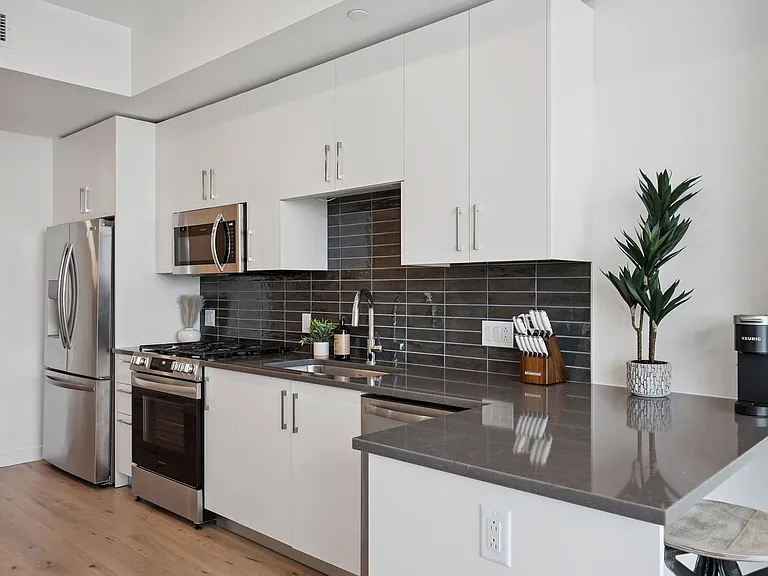 1212 Demonbreun St #2504 — Photo 6