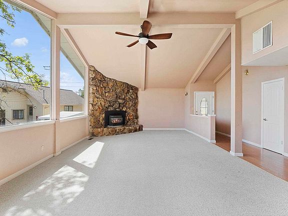 4th image of 20785 Caylor Dr