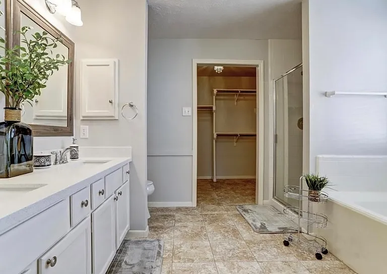 21722 Ridgewood Dr — Photo 11