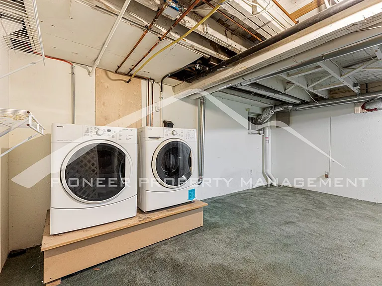 3256 Meade St — Photo 25