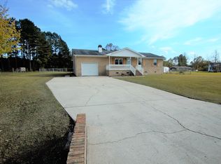 108 Quail Hollow Dr, Jacksonville, NC 28540